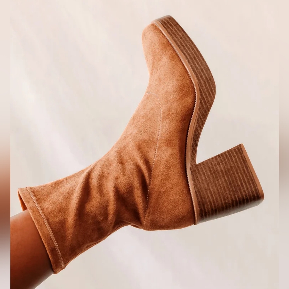 Hughez Brown Suede Platform Boots